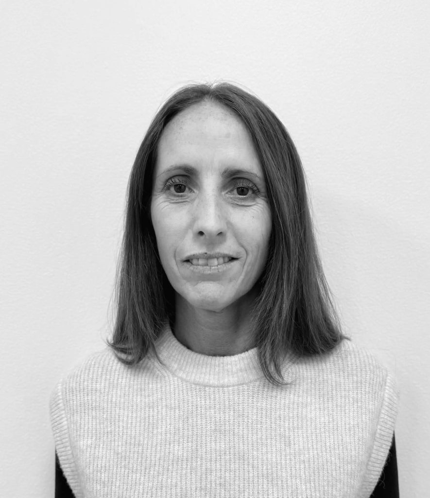  Ann Friis